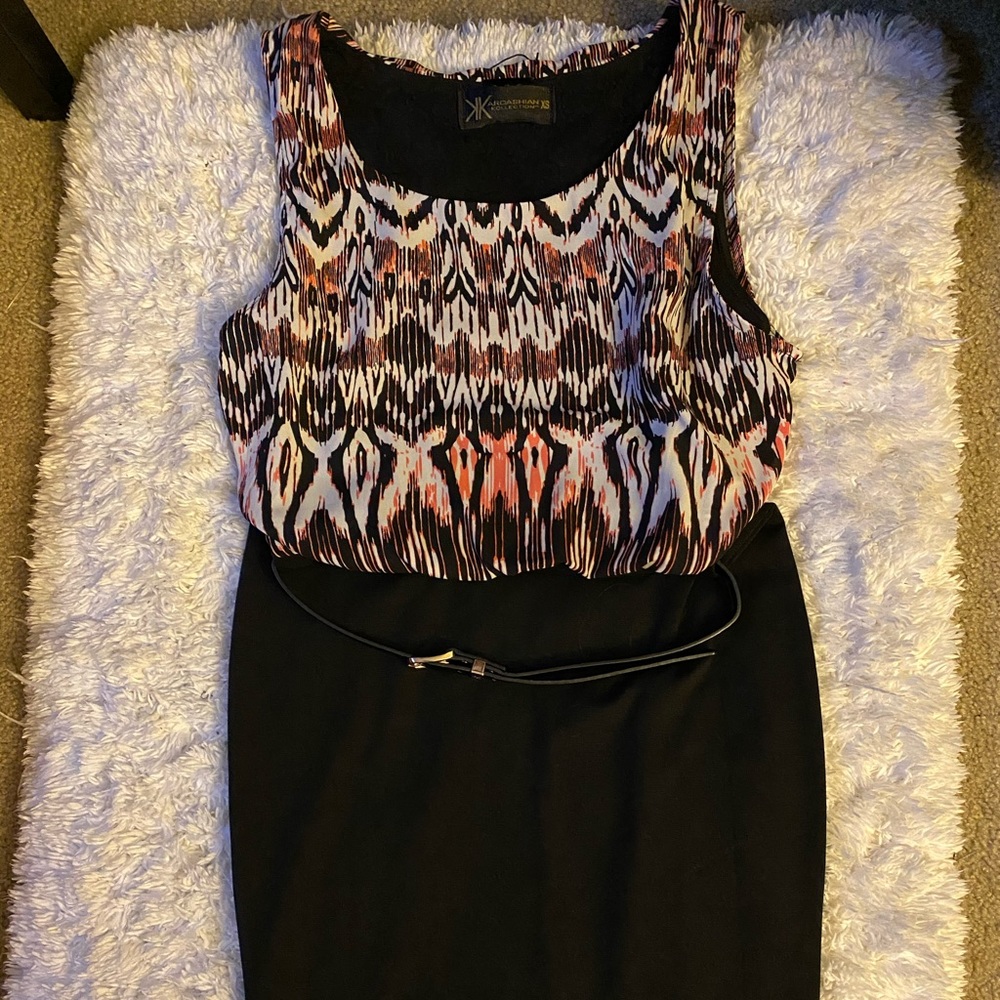 Cute pencil dress with belt size XS